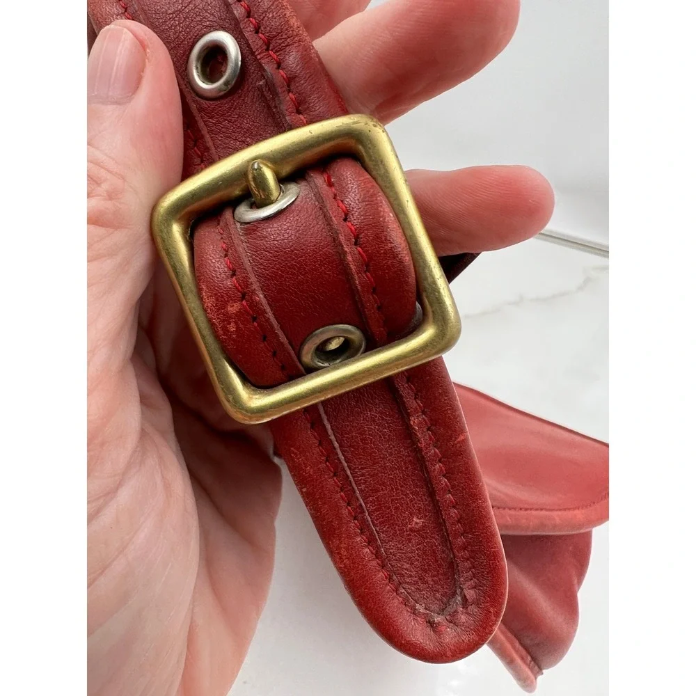 Vintage Coach 9950 Janice Legacy Shoulder Bag Red Leather
